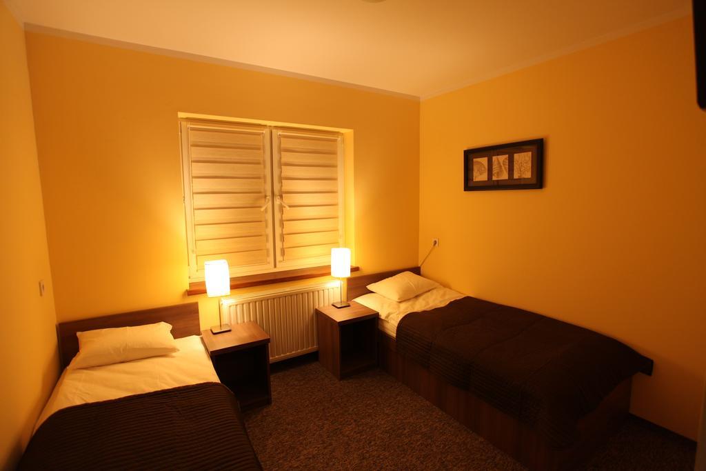 Hotelik A2 Pruszków Exterior foto